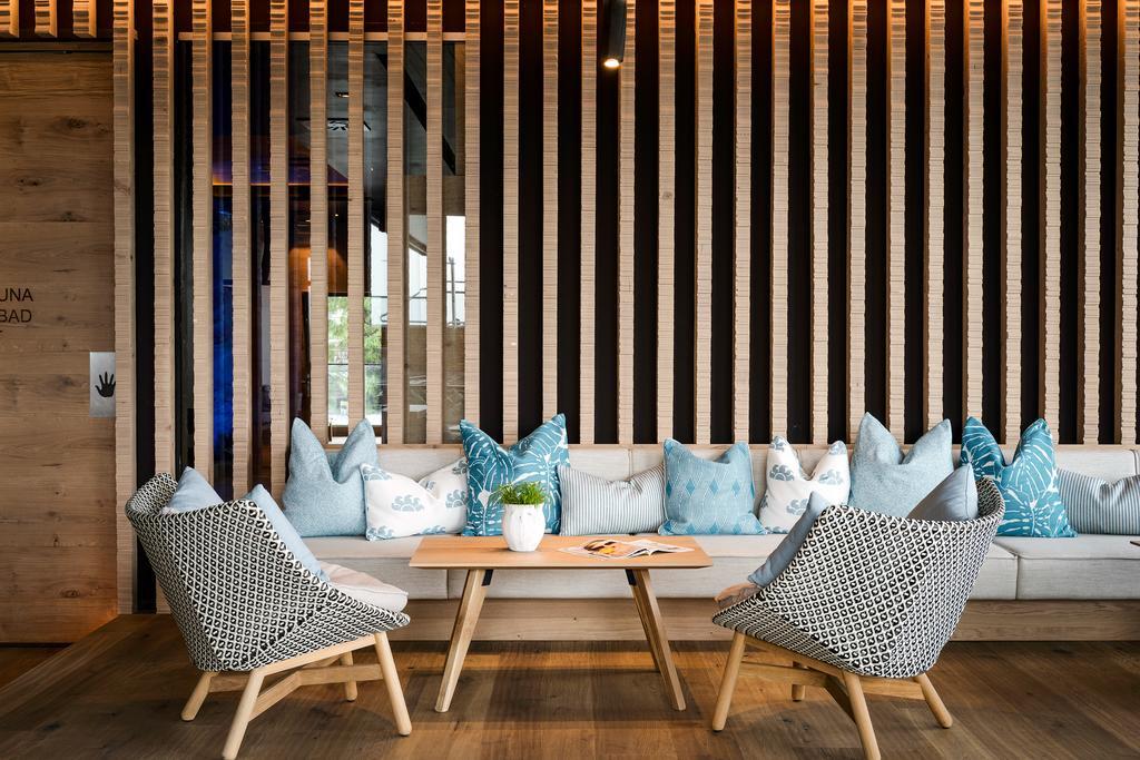 Genussdorf Gmachl - Hotel & Spa ベルクハイム エクステリア 写真