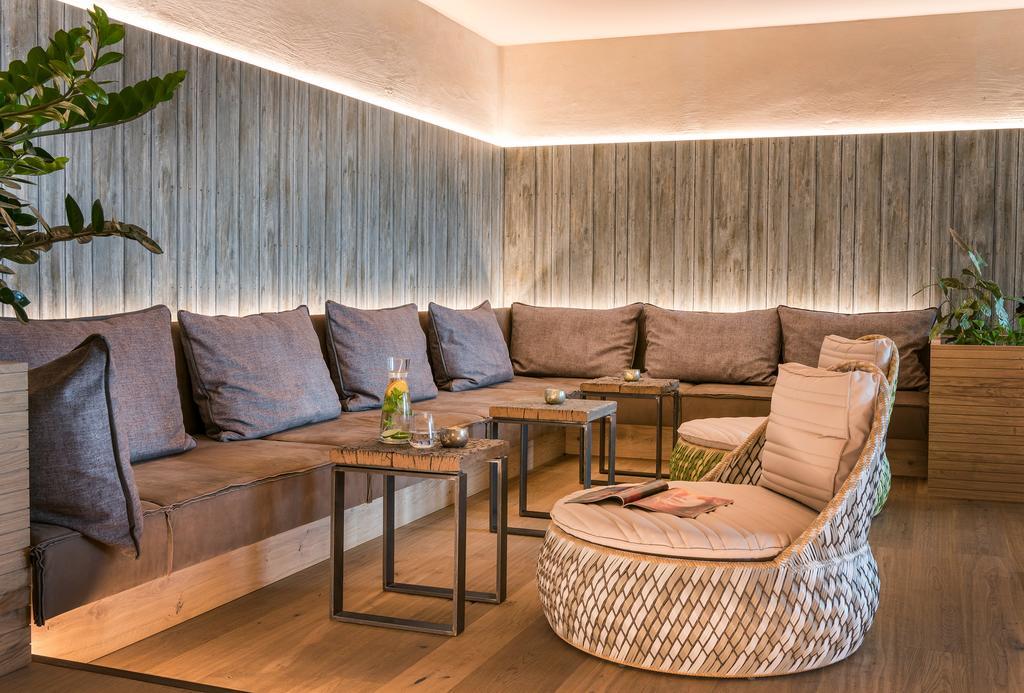 Genussdorf Gmachl - Hotel & Spa ベルクハイム エクステリア 写真